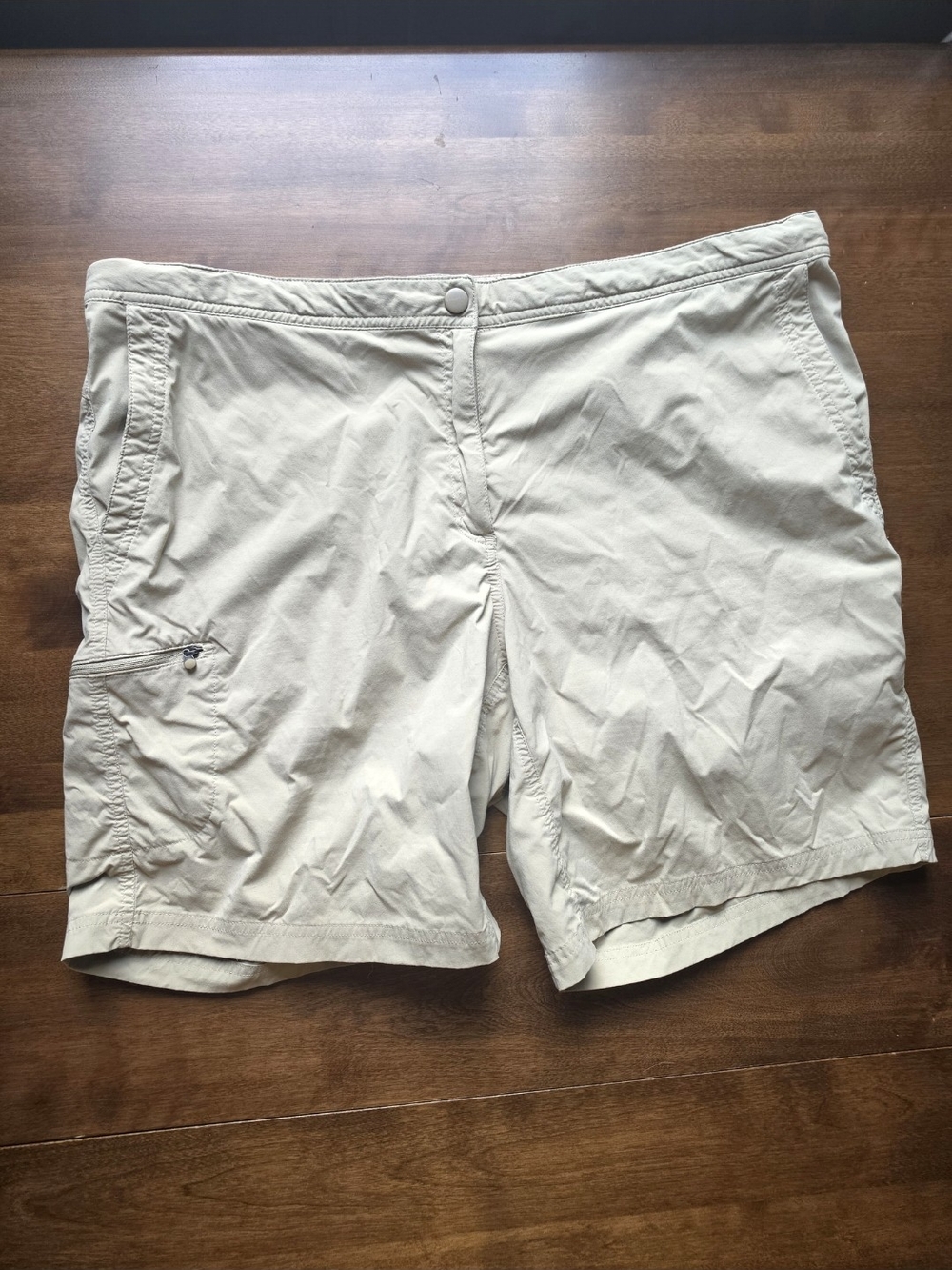 L.L. Bean Women's Khaki/Tan Outdoor Shorts